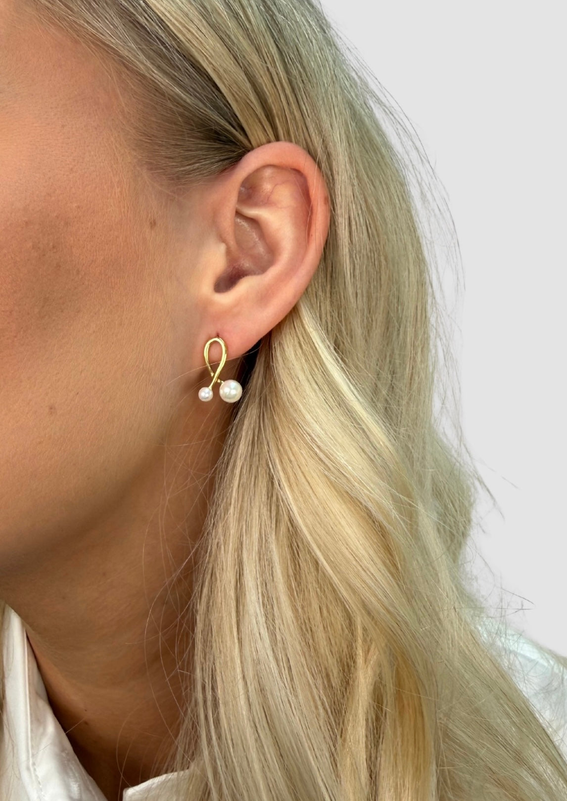 Pearls couple earrings Gold