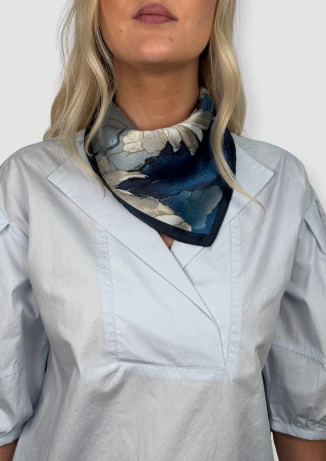 Blue flower satin scarf