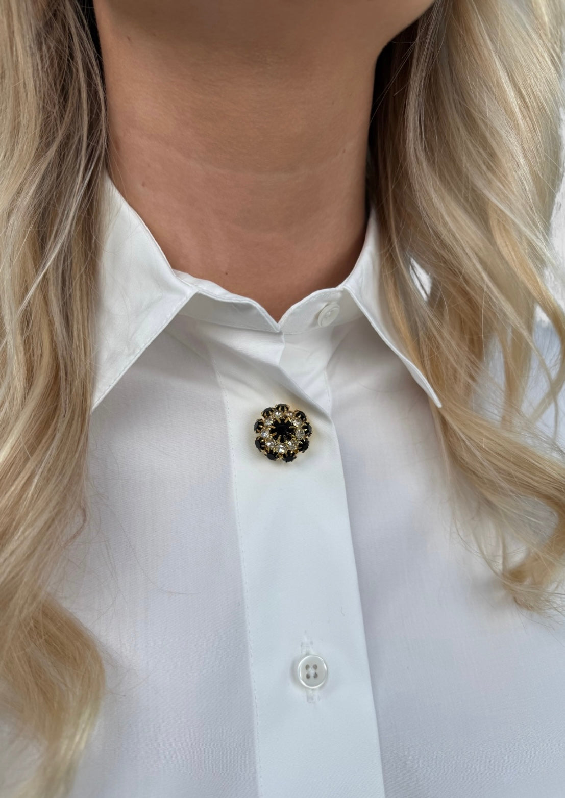 Crystal flower button charm Black