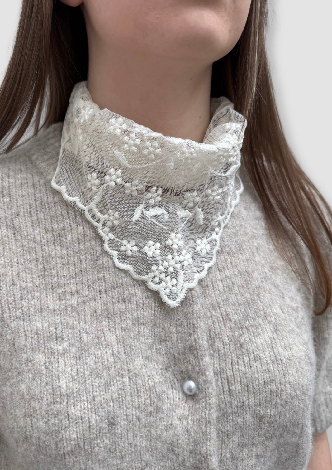Lace flower scarf Off White