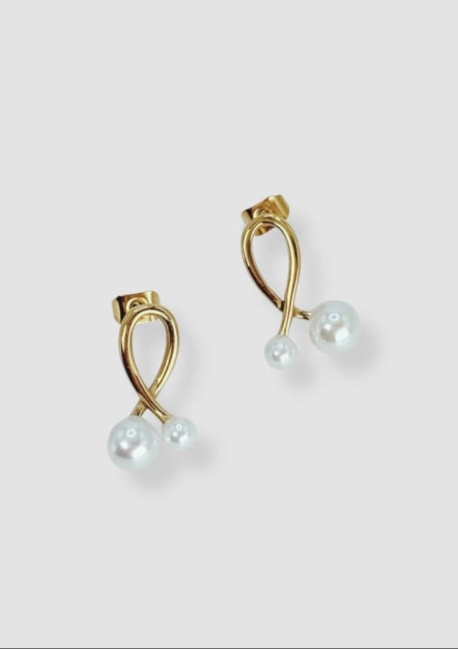 Pearls couple earrings Gold