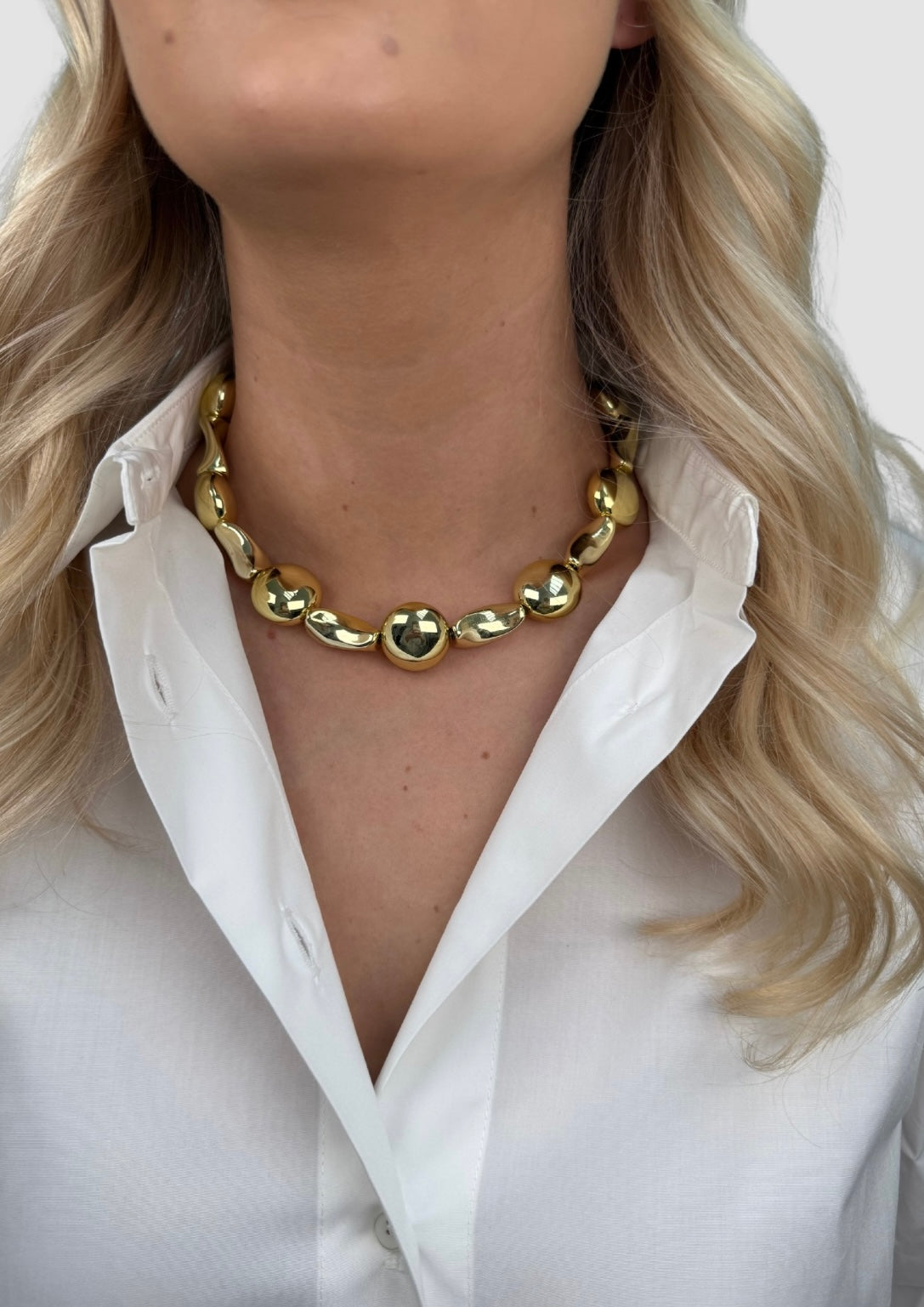 Choker necklace Gold