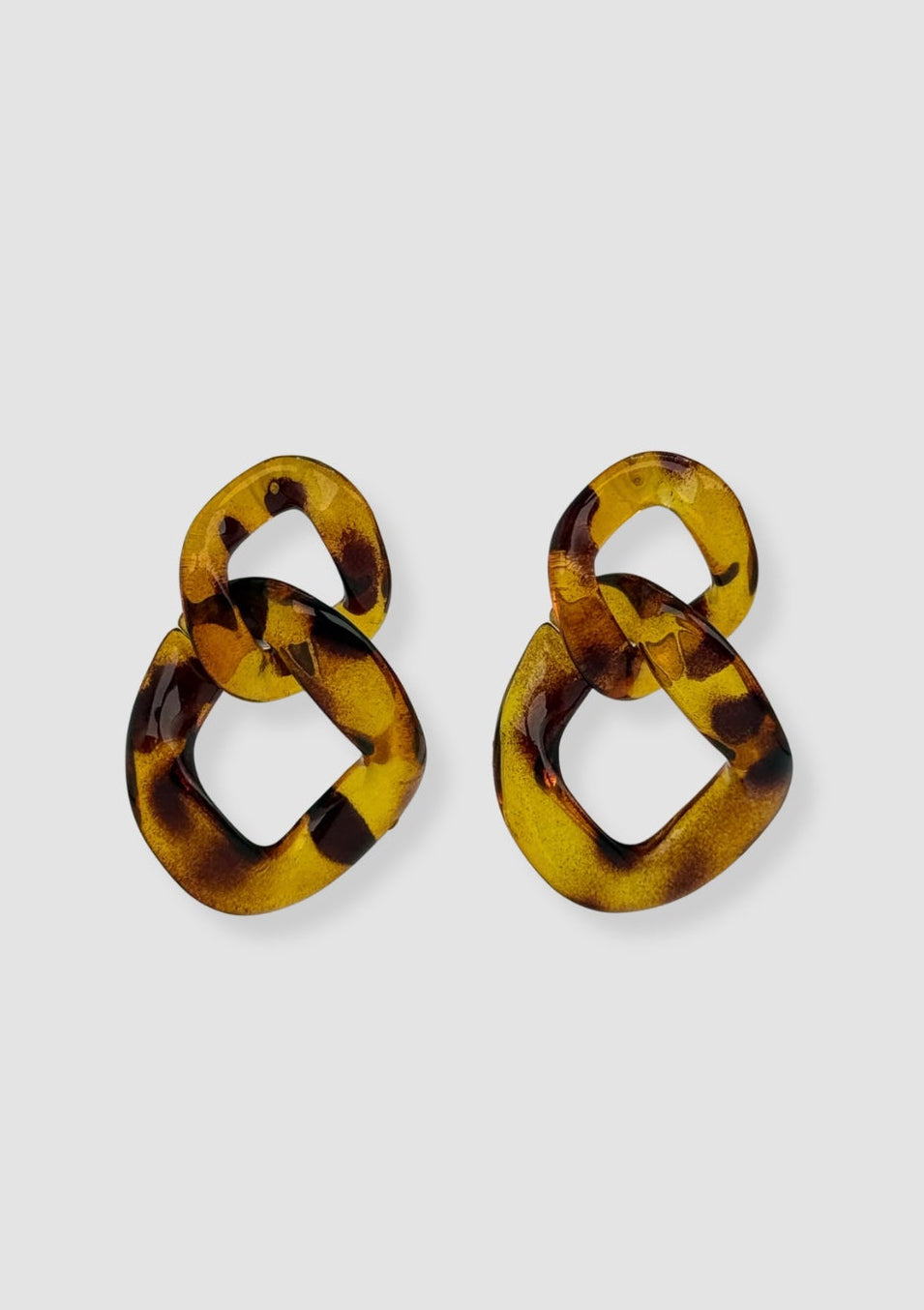 Leo chain earrings