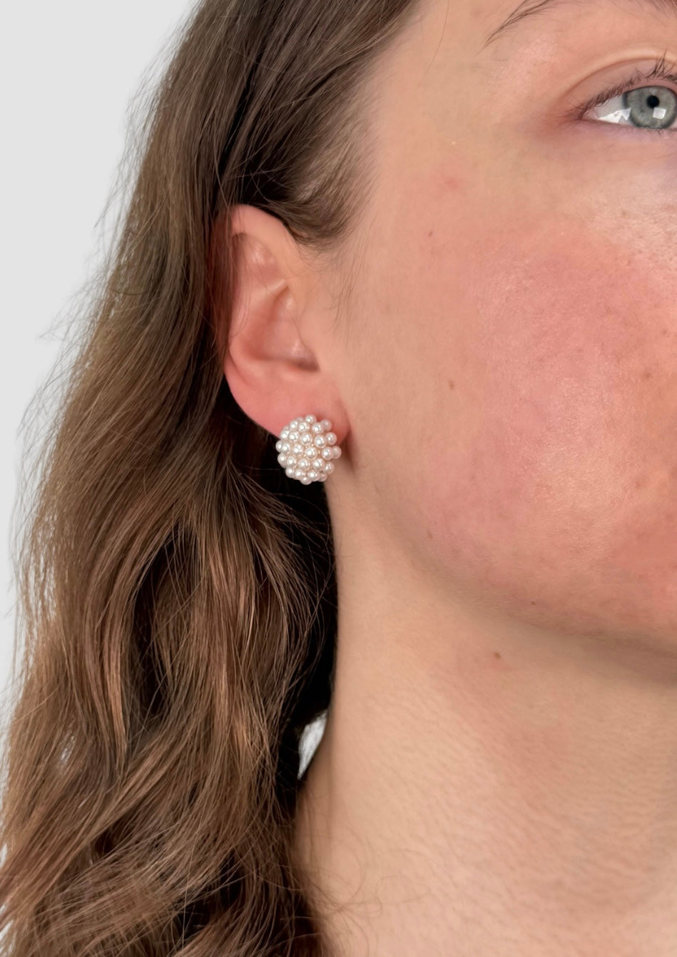 White pearl stud Earrings