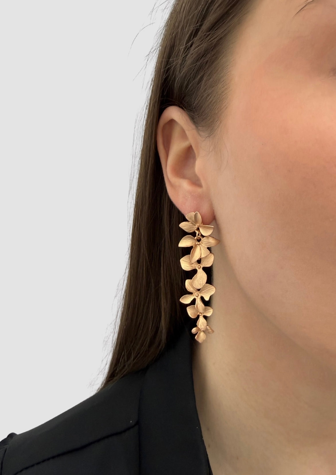 Hanging flowers earrings Gold