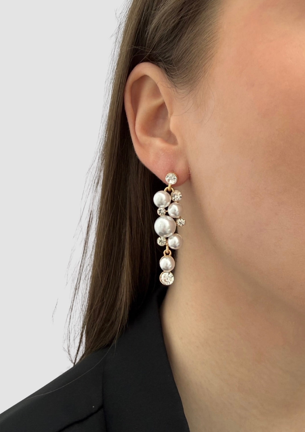 Pearls and stones earrings